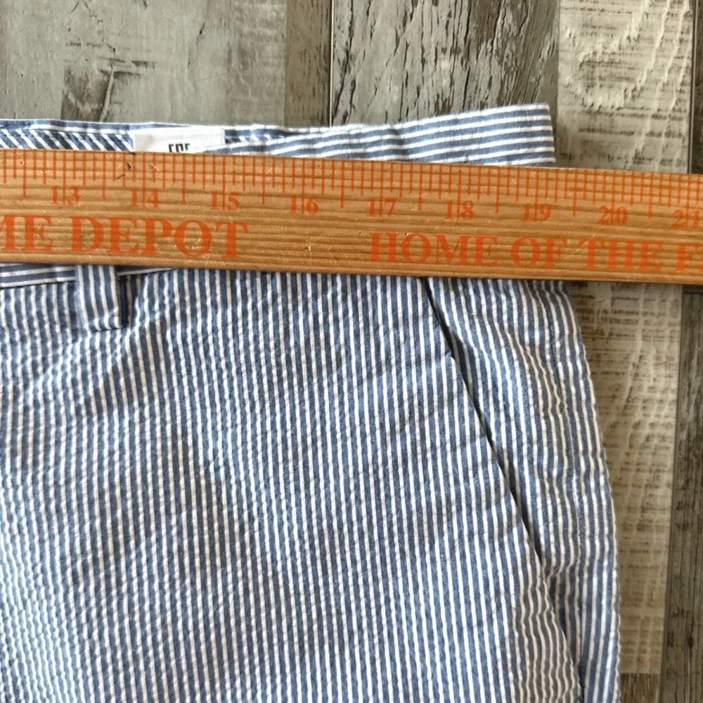 Banana Republic Mens Preppy Emerson Shorts 38 Blue Striped Seersucker Chino‎